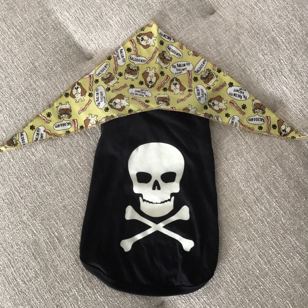 Michaels Glow in the Dark Costume with Bandana (Clothing and accessories)